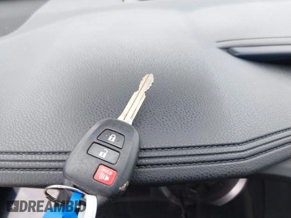 2018 Toyota Highlander LE with VIN 5TDZZRFH1JS246973, listed as a IAAI auction lot 41724379 with 185,461 mi miles and . Bid and sale history available at DreamBid. Image 11.