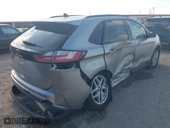 2022 Ford Edge SE with VIN 2FMPK4G92NBA75370, listed as a IAAI auction lot 42575208 with 48,678 mi miles and . Bid and sale history available at DreamBid. Image 4.