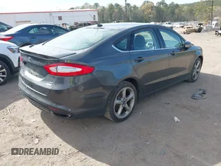 2015 Ford Fusion SE with VIN 3FA6P0H92FR309704, listed as a IAAI auction lot 41895913 with 163,167 mi miles. Bid and sale history available at carsss.com. Image 4.