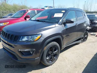2021 Jeep Compass Latitude z VIN 3C4NJDBB4MT555101, wystawiony jako IAAI lot #42086222 z przebiegiem 45 785 mil mil oraz . Historia ofert i sprzedaży dostępna na DreamBid. Obrazek 17.
