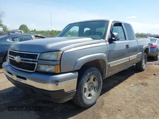 2006 Chevrolet Silverado 1500 LT3 with VIN 1GCEK19Z66Z230380, listed as a IAAI auction lot 42115251 with 169,072 mi miles and . Bid and sale history available at DreamBid. Image 2.
