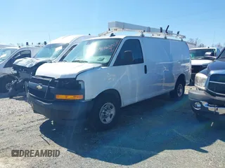 2020 Chevrolet City Express Cargo z VIN 1GCZGGFG9L1173224, wystawiony jako IAAI lot #41863058 z przebiegiem 20 mil mil oraz . Historia ofert i sprzedaży dostępna na DreamBid. Obrazek 2.