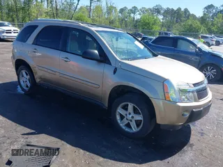 2005 Chevrolet Equinox LT with VIN 2CNDL73F356183230, listed as a IAAI auction lot 42044110 with 220,075 mi miles. Bid and sale history available at carsss.com. Image 1.