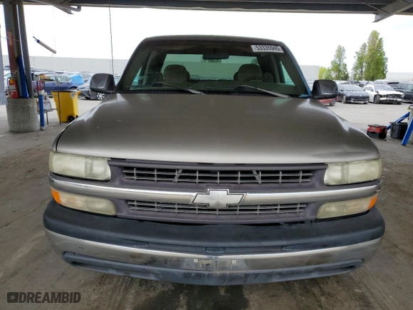 1999 Chevrolet Silverado 1500 LS with VIN 2GCEC19T3X1161568, listed as a Copart auction lot 53335945 with 290,601 mi miles and Clean Title. Bid and sale history available at carsss.com. Image 5.