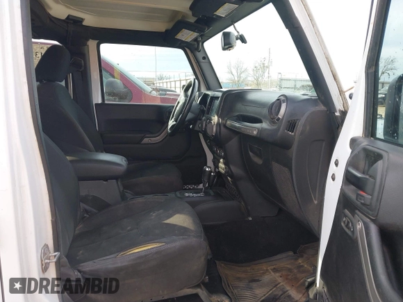 2017 Jeep Wrangler Unlimited Sport with VIN 1C4BJWDG2HL721379, listed as a IAAI auction lot 41314767 with 174,228 mi miles. Bid and sale history available at carsss.com. Image 5.