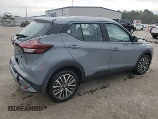 2022 Nissan Kicks SV z VIN 3N1CP5CV3NL479024, wystawiony jako Copart lot #57427535 z przebiegiem 60 797 mil mil oraz Szkoda całkowita • Salvage title. Historia ofert i sprzedaży dostępna na DreamBid. Obrazek 3.
