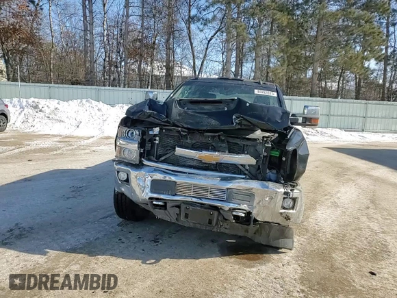 2018 Chevrolet Silverado 3500HD LT with VIN 1GC4KZCY0JF148536, listed as a Copart auction lot 44892825 with 123,280 mi miles and Salvage Title. Bid and sale history available at DreamBid. Image 10.