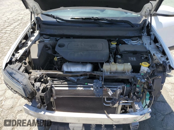 2019 Jeep Cherokee Latitude z VIN 1C4PJLCB0KD248870, wystawiony jako Copart lot #60622765 z przebiegiem 158 329 mil mil oraz Szkoda całkowita • Salvage title. Historia ofert i sprzedaży dostępna na DreamBid. Obrazek 12.