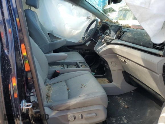 2024 Honda Odyssey EX-L with VIN 5FNRL6H69RB066846, listed as a Copart auction lot 52142105 with 9,117 mi miles and Salvage Title. Bid and sale history available at DreamBid. Image 7.