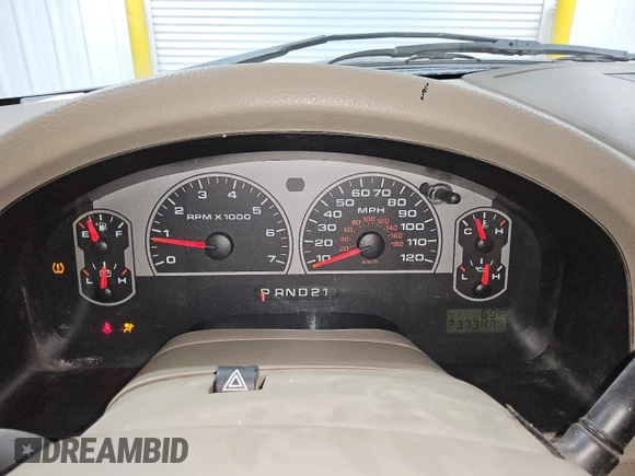 2008 Ford F-150 XLT with VIN 1FTPW12588KC57614, listed as a Copart auction lot 52340385 with 237,347 mi miles and Clean Title. Bid and sale history available at carsss.com. Image 9.
