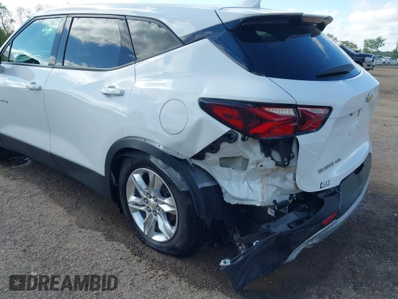 2022 Chevrolet Blazer LT with VIN 3GNKBHR40NS163519, listed as a IAAI auction lot 42220133 with 35,598 mi miles and . Bid and sale history available at DreamBid. Image 6.