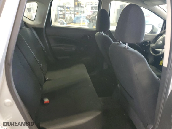 2015 Nissan Versa Note SV with VIN 3N1CE2CP6FL358785, listed as a Copart auction lot 53677585 with 186,044 mi miles and Clean Title. Bid and sale history available at carsss.com. Image 10.