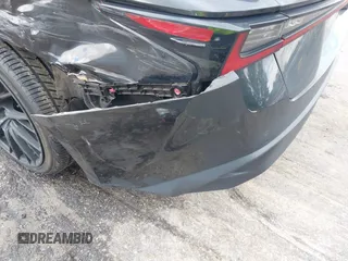 2021 Lexus IS 300 z VIN JTHC81F27M5045061, wystawiony jako IAAI lot #42250307 z przebiegiem 64 770 mil mil oraz . Historia ofert i sprzedaży dostępna na DreamBid. Obrazek 6.