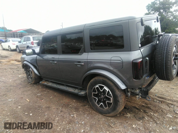 2023 Ford Bronco z VIN 1FMEE5BP0PLB18858, wystawiony jako IAAI lot #42487421 z przebiegiem 38 477 mil mil oraz . Historia ofert i sprzedaży dostępna na DreamBid. Obrazek 3.