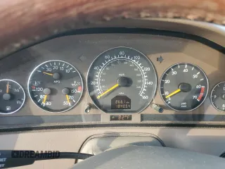 1999 Mercedes-Benz SL-Class with VIN WDBFA68F0XF186163, listed as a Copart auction lot 82669544 with 184,054 mi miles and Salvage Title. Bid and sale history available at carsss.com. Image 9.