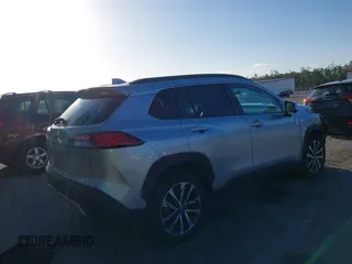 2022 Toyota Corolla Cross XLE с VIN 7MUEAAAG9NV005163, выставлен на аукционе IAAI как лот 41739906 с пробегом 55 424 миль миль и . История ставок и продаж доступна на DreamBid. Изображение 4.
