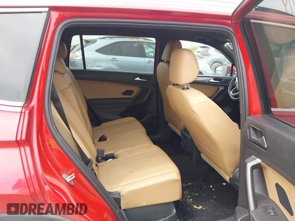 2022 Volkswagen Tiguan SE z VIN 3VV2B7AX9NM129948, wystawiony jako IAAI lot #42247719 z przebiegiem 59 501 mil mil oraz . Historia ofert i sprzedaży dostępna na DreamBid. Obrazek 8.