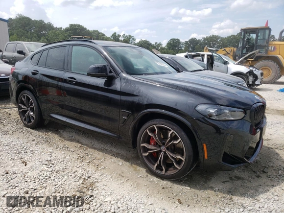 2022 BMW X4 M z VIN 5YM23EC02N9M62773, wystawiony jako Copart lot #53100254 z przebiegiem 9566 mil mil oraz Szkody całkowita. Historia ofert i sprzedaży dostępna na DreamBid. Obrazek 4.