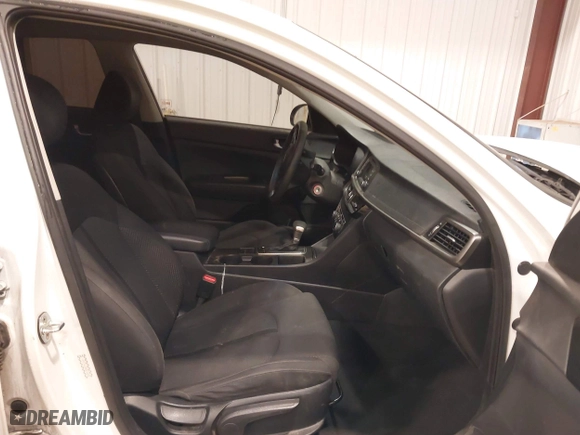 2016 Kia Optima LX with VIN KNAGT4L30G5072605, listed as a IAAI auction lot 41562330 with 152,320 mi miles. Bid and sale history available at carsss.com. Image 5.