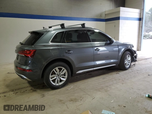 2024 Audi Q5 S line Premium with VIN WA1GAAFY2R2070562, listed as a Copart auction lot 86247894 with 2,437 mi miles and Salvage Title. Bid and sale history available at carsss.com. Image 3.