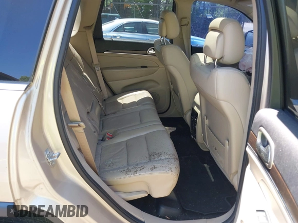2015 Jeep Grand Cherokee Limited with VIN 1C4RJFBG2FC643264, listed as a IAAI auction lot 42151555 with 116,797 mi miles. Bid and sale history available at carsss.com. Image 8.