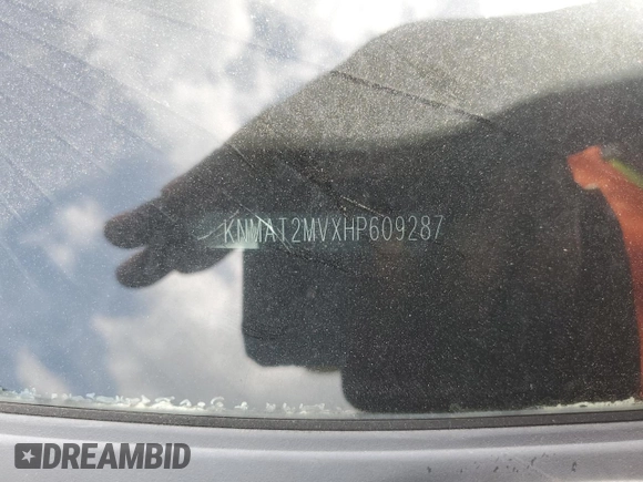 2017 Nissan Rogue S with VIN KNMAT2MVXHP609287, listed as a Copart auction lot 61553905 with 92,513 mi miles and Salvage title. Bid and sale history available at DreamBid. Image 13.