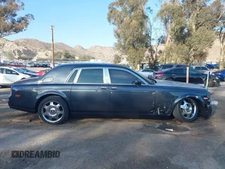 2008 Rolls-Royce Phantom z VIN SCA1S68538UX08739, wystawiony jako IAAI lot #41542958 z przebiegiem 15 238 mil mil oraz . Historia ofert i sprzedaży dostępna na DreamBid. Obrazek 14.