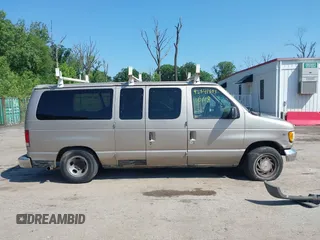 2001 Ford Econoline Passenger XL with VIN 1FMRE11L31HB54160, listed as a IAAI auction lot 42541595 with 275,169 mi miles and . Bid and sale history available at DreamBid. Image 12.