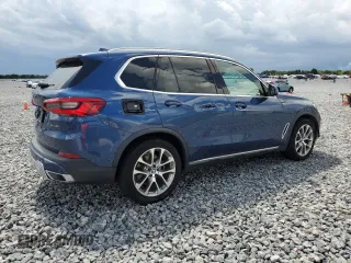 2019 BMW X5 xDrive40i with VIN 5UXCR6C53KLL63986, listed as a Copart auction lot 60786055 with 72,241 mi miles and Salvage title. Bid and sale history available at DreamBid. Image 3.