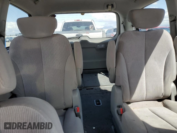 2009 Kia Sedona LX with VIN KNDMB233X96300684, listed as a Copart auction lot 52045965 with 148,025 mi miles and Salvage Title. Bid and sale history available at carsss.com. Image 10.