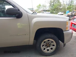 2008 Chevrolet Silverado 1500 1LT with VIN 1GCEK14078E156874, listed as a IAAI auction lot 42176346 with 194,733 mi miles and . Bid and sale history available at DreamBid. Image 21.
