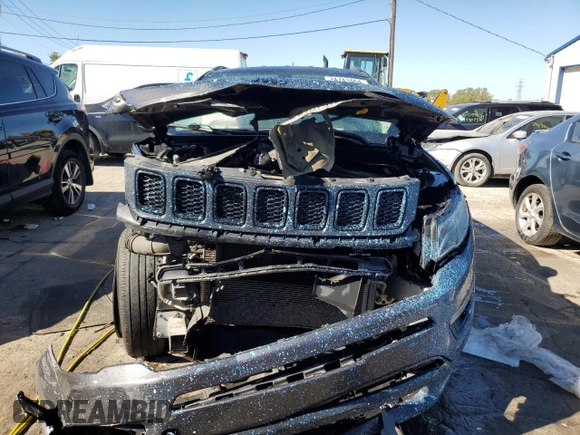2020 Jeep Compass Latitude z VIN 3C4NJDBB0LT228175, wystawiony jako Copart lot #74743464 z przebiegiem 79 354 mil mil oraz Szkoda całkowita • Salvage title. Historia ofert i sprzedaży dostępna na DreamBid. Obrazek 5.