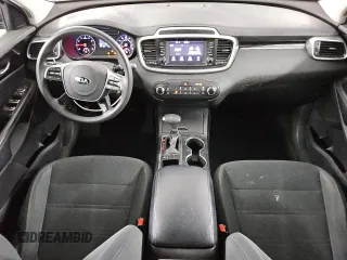 2019 Kia Sorento L with VIN 5XYPG4A35KG472640, listed as a Copart auction lot 49849315 with 105,158 mi miles and Clean Title. Bid and sale history available at carsss.com. Image 8.