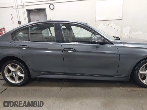 2017 BMW 3 Series 340i xDrive with VIN WBA8B7G32HNU94721, listed as a IAAI auction lot 41572361 with 65,822 mi miles and . Bid and sale history available at DreamBid. Image 13.