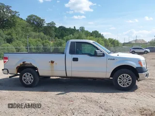 2013 Ford F-150 XL z VIN 1FTPF1CF9DKD22620, wystawiony jako IAAI lot #42660792 z przebiegiem 239 002 mil mil oraz . Historia ofert i sprzedaży dostępna na DreamBid. Obrazek 13.