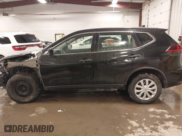 2019 Nissan Rogue SV with VIN 5N1AT2MV7KC785630, listed as a IAAI auction lot 41629871 with 136,928 mi miles and . Bid and sale history available at carsss.com. Image 15.