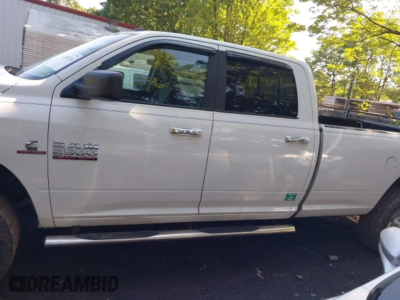 2016 Ram 2500 Big Horn with VIN 3C6UR5JL2GG221738, listed as a IAAI auction lot 42658336 with 253,086 mi miles and . Bid and sale history available at DreamBid. Image 14.