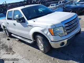 2013 Ford F-150 XL with VIN 1FTFW1CT5DKF35064, listed as a IAAI auction lot 41373233 with 231,397 mi miles. Bid and sale history available at carsss.com. Image 1.