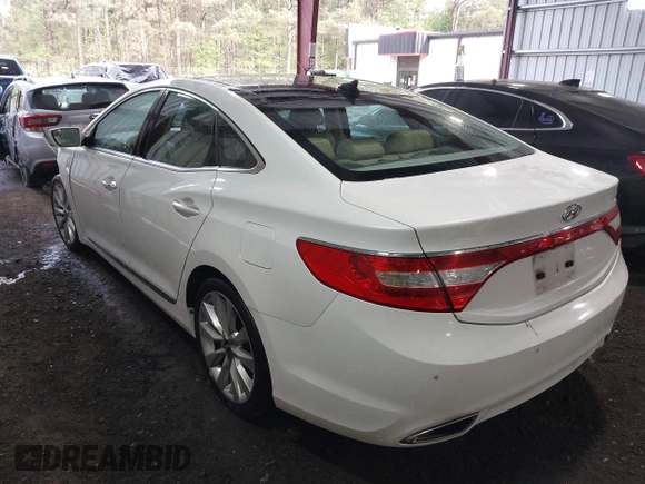 2014 Hyundai Azera Limited with VIN KMHFH4JG7EA378755, listed as a IAAI auction lot 42027136 with 216,082 mi miles and . Bid and sale history available at carsss.com. Image 3.