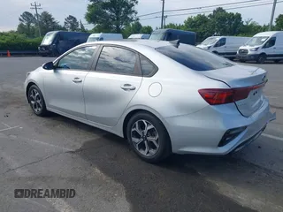 2021 Kia Forte LXS z VIN 3KPF24AD0ME290833, wystawiony jako IAAI lot #42218490 z przebiegiem 102 122 mil mil oraz . Historia ofert i sprzedaży dostępna na DreamBid. Obrazek 3.