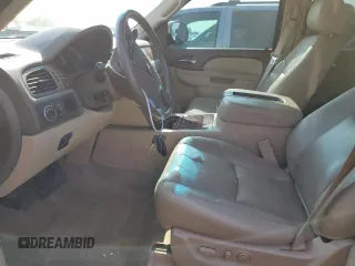 2013 Chevrolet Tahoe LTZ с VIN 1GNSCCE04DR278855, выставлен на аукционе Copart как лот 55980615 с пробегом 144 657 миль миль и Списание • Salvage title. История ставок и продаж доступна на DreamBid. Изображение 7.