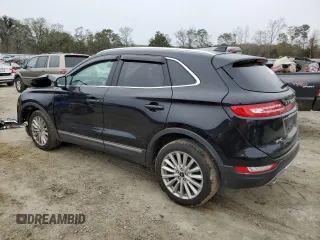 2019 Lincoln MKC Standard with VIN 5LMCJ1D98KUL37318, listed as a Copart auction lot 81398564 with 35,929 mi miles and Salvage Title. Bid and sale history available at DreamBid. Image 2.