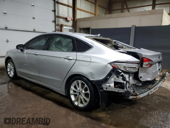 2019 Ford Fusion SE with VIN 3FA6P0LU7KR226789, listed as a Copart auction lot 48867755 with 200,260 mi miles and Clean Title. Bid and sale history available at DreamBid. Image 2.