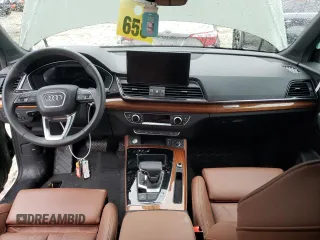 2022 Audi Q5 S line Premium Plus with VIN WA1EAAFY4N2010381, listed as a Copart auction lot 69997612 with 0 mi miles. Bid and sale history available at carsss.com. Image 8.