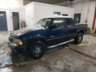 2004 GMC Sonoma SLS with VIN 1GTDT13X64K102615, listed as a Copart auction lot 87269964 with 133,751 mi miles and Salvage Title. Bid and sale history available at carsss.com. Image 1.