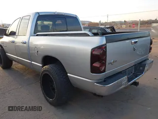 2008 Dodge 1500 SLT z VIN 1D7HA18298S592306, wystawiony jako IAAI lot #41885174 z przebiegiem 176 071 mil mil oraz . Historia ofert i sprzedaży dostępna na DreamBid. Obrazek 3.