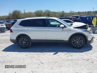 2024 Volkswagen Tiguan SE with VIN 3VVNB7AX2RM022579, listed as a IAAI auction lot 41819850 with 8,651 mi miles and . Bid and sale history available at DreamBid. Image 13.