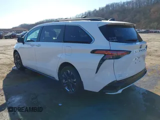 2024 Toyota Sienna XSE z VIN 5TDDSKFC6RS127029, wystawiony jako IAAI lot #41890462 z przebiegiem 36 947 mil mil oraz . Historia ofert i sprzedaży dostępna na DreamBid. Obrazek 3.