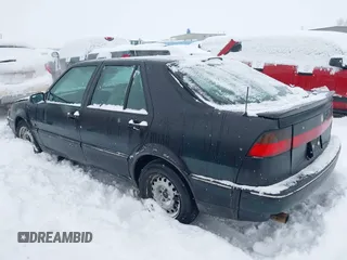 1997 Saab 9000 z VIN YS3CF65M8V1001790, wystawiony jako IAAI lot #41551828 z przebiegiem Nie podano mil oraz . Historia ofert i sprzedaży dostępna na DreamBid. Obrazek 3.