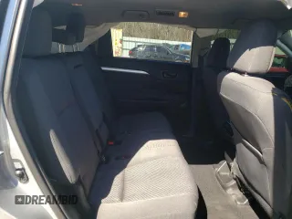 2018 Toyota Highlander LE z VIN 5TDZARFH4JS040991, wystawiony jako Copart lot #48375895 z przebiegiem 47 243 mil mil oraz Szkoda całkowita • Salvage title. Historia ofert i sprzedaży dostępna na DreamBid. Obrazek 12.